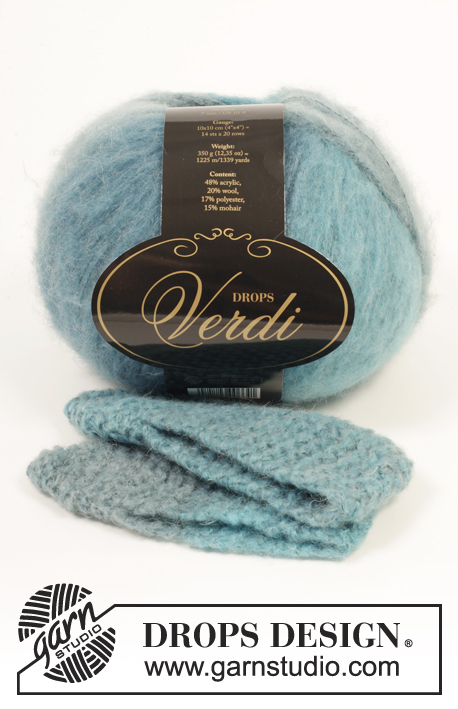 Getaway Blues / DROPS Extra 0-1040 - Knitted DROPS slippers in garter st in 2 strands ”Verdi”.