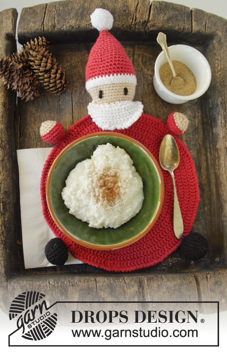 Brunch with Santa / DROPS Extra 0-1053 - Crochet place mat in DROPS Paris. Piece is worked as Santa Claus with beard and Santa hat. Theme: Christmas