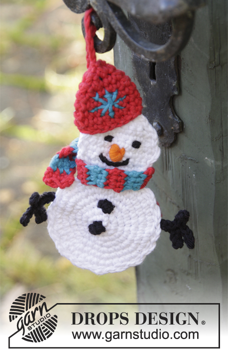Olaf / DROPS Extra 0-1065 - DROPS Christmas: Crochet DROPS snowman in Paris.