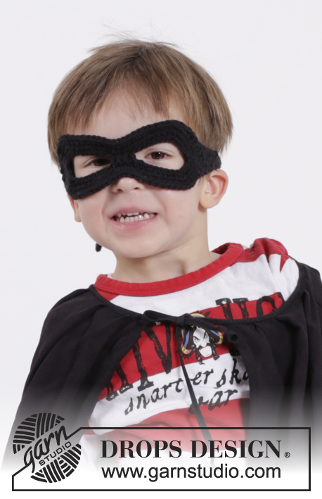 Little Zorro / DROPS Extra 0-1075 - Dziecięca maska super bohatera na szydełku, z włóczki DROPS Paris. Rozmiar uniwersalny.