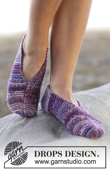 Forest Path / DROPS Extra 0-1093 - Knitted DROPS slippers in garter st in 2 strands ”Fabel”. Size 35 - 43.