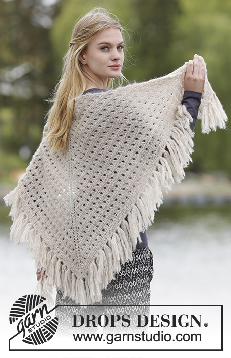 Calgary / DROPS Extra 0-1177 - Knitted DROPS shawl with lace pattern and fringes in ”Brushed Alpaca Silk”.