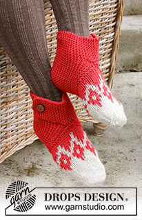 Free patterns - Christmas Socks & Slippers / DROPS Extra 0-1342