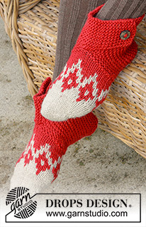 Ruby Toes / DROPS Extra 0-1342 - Strikkede tøfler til jul med nordisk mønster og riller i DROPS Nepal, strikket fra tåen og opp. Str 35 - 42.