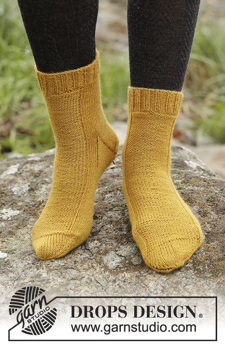 Mustard Toes / DROPS Extra 0-1365 - Knitted socks in DROPS Fabel. Size 35-43