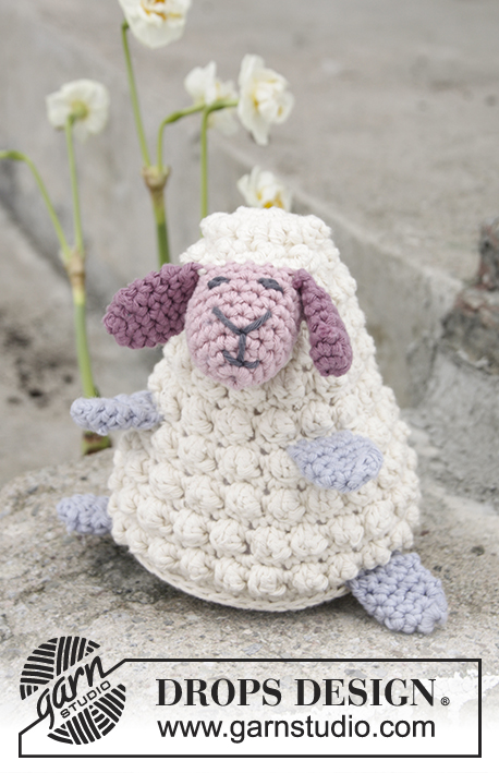 Easter Lamb / DROPS Extra 0-1376 - Mouton de Pâques au crochet, en DROPS Paris.