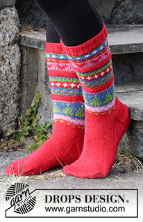 Free patterns - Christmas Socks & Slippers / DROPS Extra 0-1397
