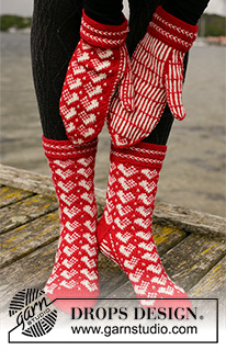 Free patterns - Christmas Socks & Slippers / DROPS Extra 0-1464
