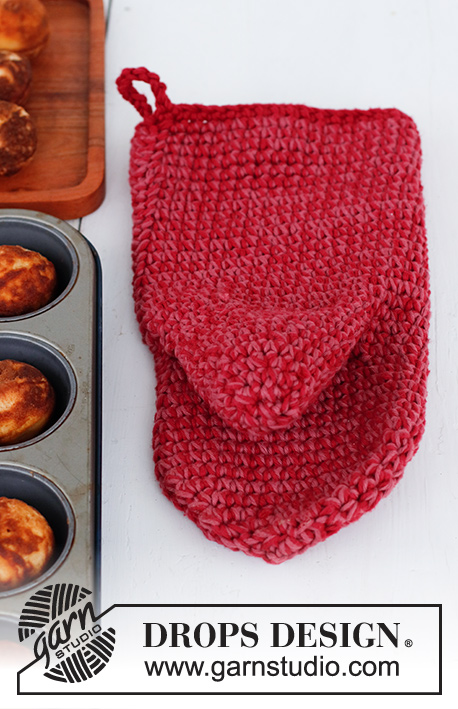 Holiday Mitts / DROPS Extra 0-1550 - Crocheted barbeque mitten in 2 strands DROPS Paris. Theme: Christmas.