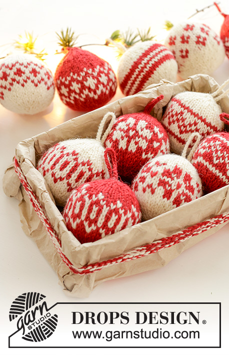 New Traditions / DROPS Extra 0-1601 - Boules de Noël tricotées en DROPS Lima. Se tricotent en rond,  de bas en haut, avec jacquard nordique. Thème: Noël.