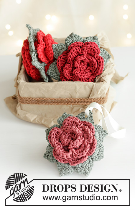 Flower Favors / DROPS Extra 0-1606 - Crocheted decorative flower in DROPS Muskat. Theme: Christmas.