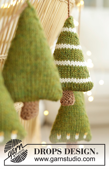 Christmas Woods / DROPS Extra 0-1609 - Vánoční ozdoby - stromečky pletené z příze DROPS Lima. Motiv: Vánoce.