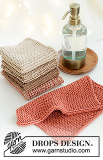 Holiday Towels / DROPS Extra 0-1615 - Lavettes tricotées avec 2 fils DROPS Safran. Se tricotent au point mousse. Thème: Noël.