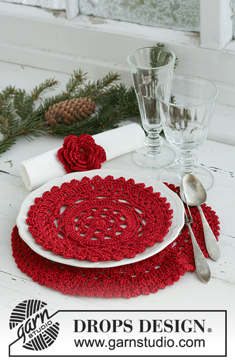 Julefrokost / DROPS Extra 0-514 - Crochet place mat, doily and napkin ring in DROPS Cotton Viscose and DROPS Glitter.  Theme: Christmas