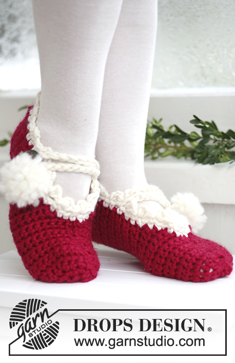 Mary Xmas / DROPS Extra 0-578 - Crochet slippers for children and adults in DROPS Snow and DROPS Glitter. Socks are worked as Christmas slippers with pompoms. Size 35 - 43. Theme: Christmas