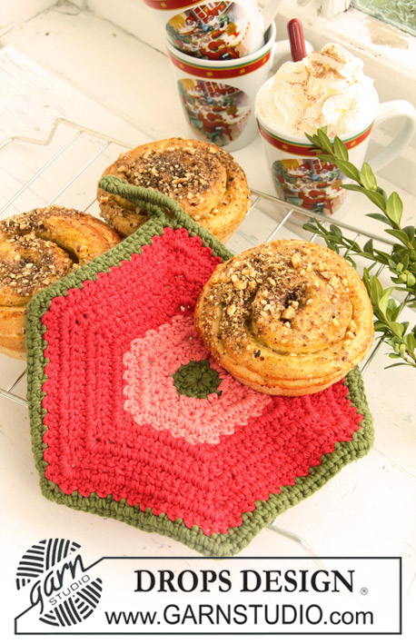 Summer Watermelon / DROPS Extra 0-699 - Crochet DROPS pot holders, 1 round with bobbles and 1 hexagon pot holder, in ”Paris”.
