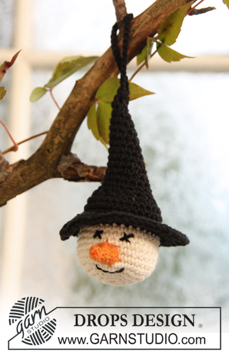 Tabitha / DROPS Extra 0-702 - Tête de sorcière DROPS au crochet en « Safran » pour Halloween.     