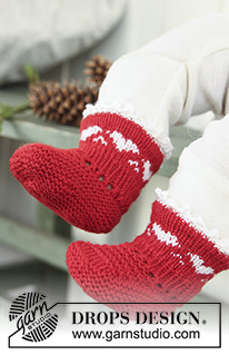 Free patterns - Christmas Socks & Slippers / DROPS Extra 0-730