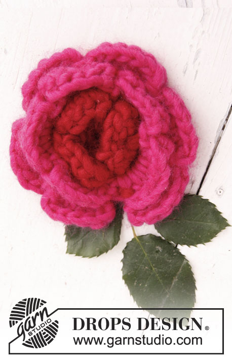 DROPS Extra 0-758 - Crochet DROPS flower in Snow.