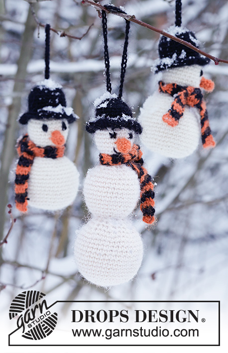 Frosty The Snowman / DROPS Extra 0-801 - Virkattu DROPS lumiukko jouluksi ”Alpaca”-langasta. 
