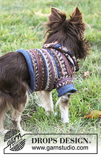 Little Watcher / DROPS Extra 0-833 - Gestrickter Hundepullover / Pullover für Hunde in DROPS Fabel. Die Arbeit wird ab dem Schwanz bis zum Hals glatt rechts mit Kapuze gestrickt. Größe XS - M.