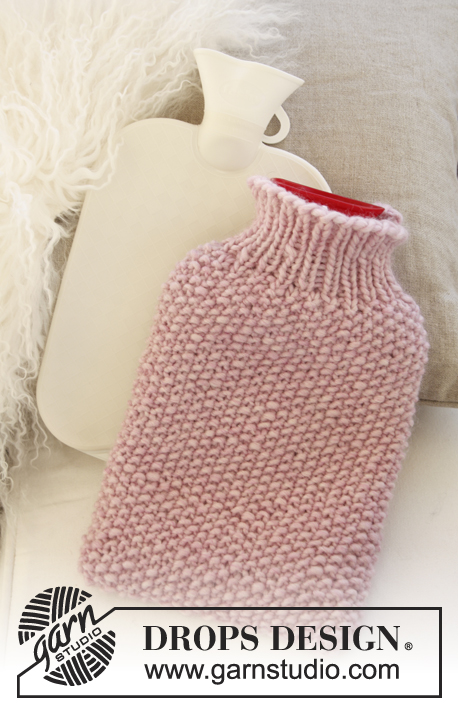 Keep Me Warm / DROPS Extra 0-837 - Strikket DROPS betræk til varmeflaske i ”Snow”