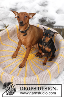 Hot Dogs / DROPS Extra 0-841 - Kootud ja vanutatud DROPSi koerakorv lõngast Snow