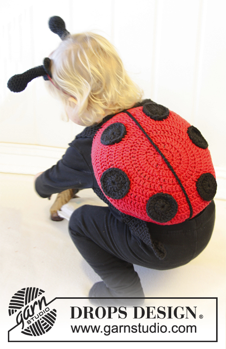 Ladybug in training / DROPS Extra 0-891 - Hæklet mariehøne kostume med seler til børn i DROPS Paris.