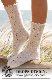 Free patterns - Women's Socks & Slippers / DROPS 100-20