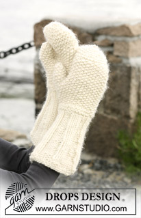 DROPS 102-13 - DROPS mittens with Rib and moss stitch in ”Snow”