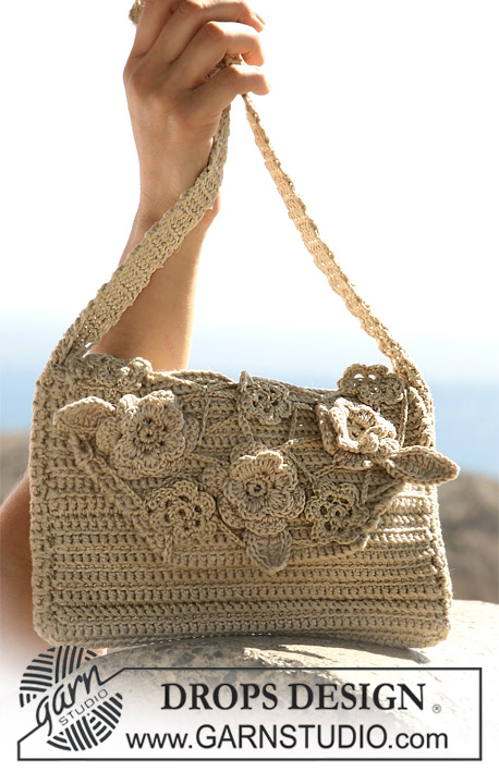 A Rose is A RoseHandbag / DROPS 105-17 - Crochet DROPS bag with flower attachments in “Muskat”, “Cotton Viscose” and “Glitter”. 