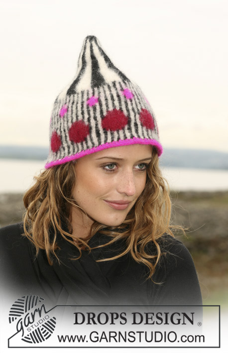 DROPS 108-29 - Knitted DROPS hat in pattern in 3 threads ”Alpaca”. 