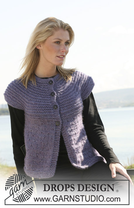 DROPS 108-40 - Rozpinany sweter na drutach, z krótkim rękawem i z zaokrąglonym karczkiem, z włóczki DROPS Snow. Od S do XXXL