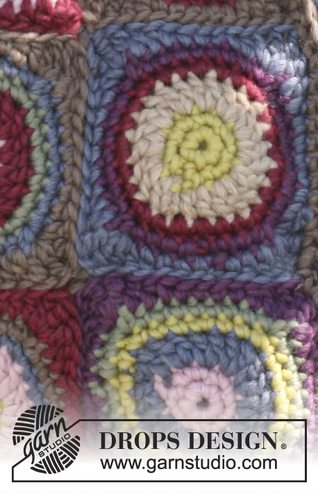 Klimt Circles / DROPS 109-6 - DROPS crochet bag in ”Snow”. 