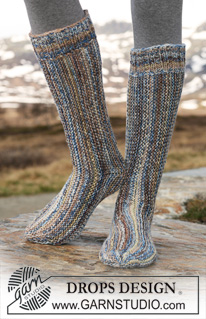 Rocky Climbers / DROPS 115-22 - DROPS Socks in garter st in 2 threads ”Fabel”, worked from side to side.