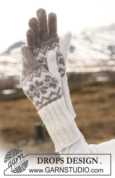Lucky Clover Gloves / DROPS 116-46 - DROPS vantar i ”Karisma” med norskt mönster.
