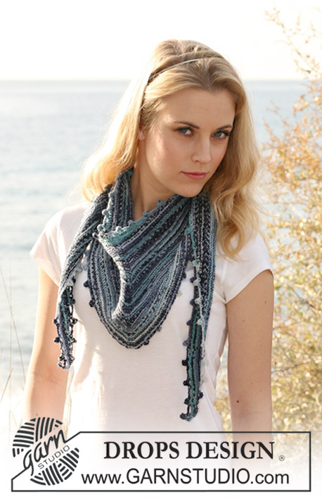 Belle Louise / DROPS 120-19 - DROPS šátek pletený vroubkovým vzorem z příze „Fabel“.