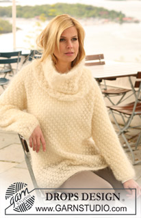 Snow Berries / DROPS 125-26 - Knitted DROPS jumper with berry pattern in ”Vienna” or Melody. Size S-XXXL.
