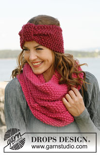 Strawberry Field / DROPS 131-22 - Set consists of: Knitted DROPS head band and neck warmer in moss st in ”Snow” and “Andes”. 