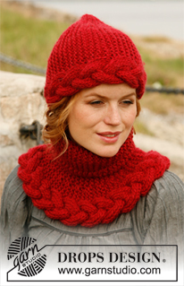 Rosebud / DROPS 131-47 - Knitted DROPS hat and neck warmer in garter st with cable in ”Snow”. 
