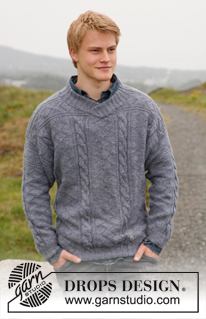 Sir Lancelot / DROPS 135-36 - Men's knitted jumper with textured pattern and v-neck, in DROPS Karisma. Sizes S to XXXL