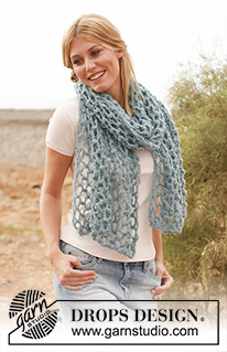 Honeycomb / DROPS 138-23 - Crochet DROPS scarf in “Alpaca Bouclé”.