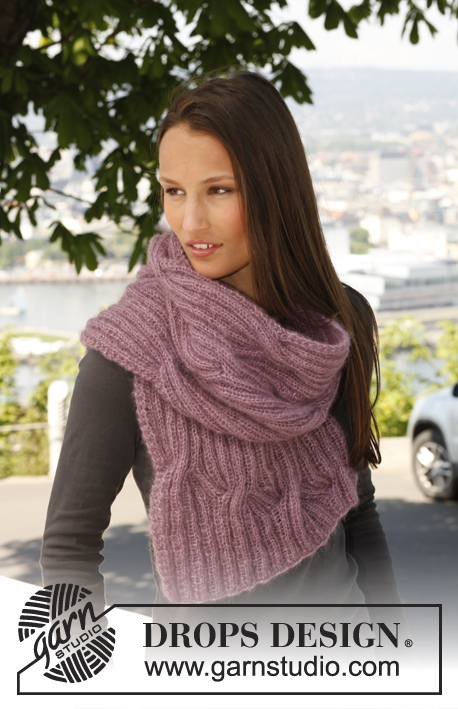 Soft Cloud / DROPS 142-32 - Knitted DROPS scarf with cables in 2 strands Kid-Silk. 