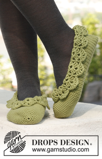 Prima Ballerina / DROPS 142-41 - Crochet DROPS ballerina slippers with lace edges in ”Merino Extra Fine”. Size 35 – 43.