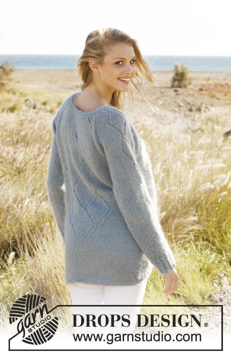 Aleya / DROPS 146-17 - Knitted DROPS jumper with lace pattern and raglan in Alpaca and Kid-Silk. Size: S - XXXL.