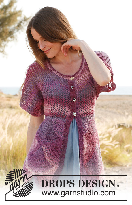 Evelyn / DROPS 148-37 - Knitted DROPS jacket with short sleeves, lace pattern and fans in ”Delight”. Size: S - XXXL.
