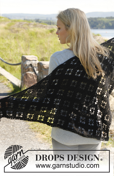 Nostalgy / DROPS 150-9 - Crochet DROPS shawl in ”Alpaca”.