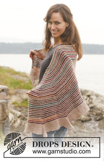 Spectrum / DROPS 151-35 - Knitted DROPS shawl in garter st with stripes in ”Fabel”.
