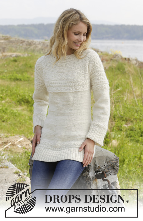 Elinor Dashwood / DROPS 157-5 - Knitted DROPS jumper with round yoke and textured pattern, worked top down in Alaska, worked top down. Size: S - XXXL.