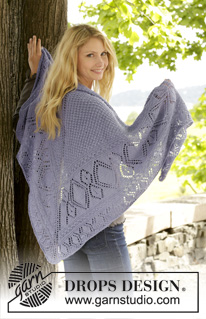 Provence / DROPS 158-19 - Knitted DROPS shawl in garter st with lace pattern and star pattern in ”BabyAlpaca Silk”.